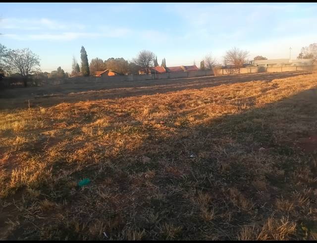 2,032M² VACANT LAND FOR SALE IN HENLEY ON KLIP